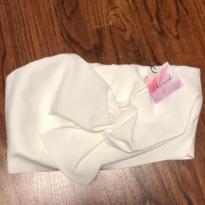 White cropped top with bow detail NWT